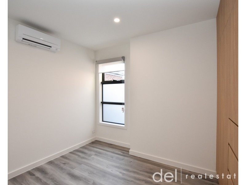 2b Haverstock Hill Close, Endeavour Hills VIC 3802