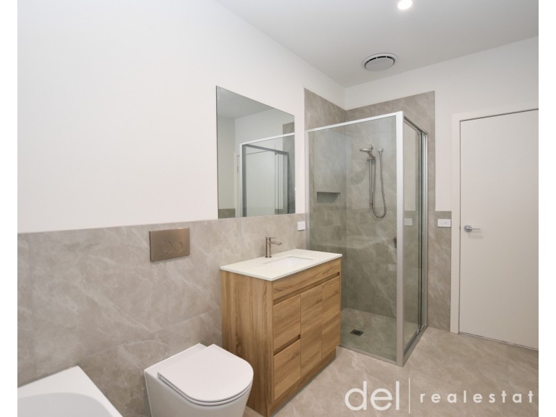 2b Haverstock Hill Close, Endeavour Hills VIC 3802