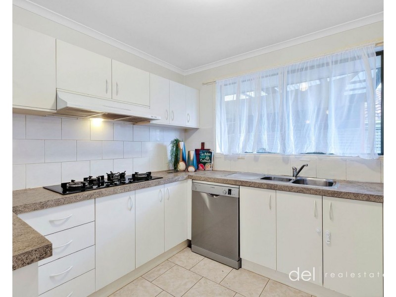 6 Tulsk Close, Hampton Park VIC 3976