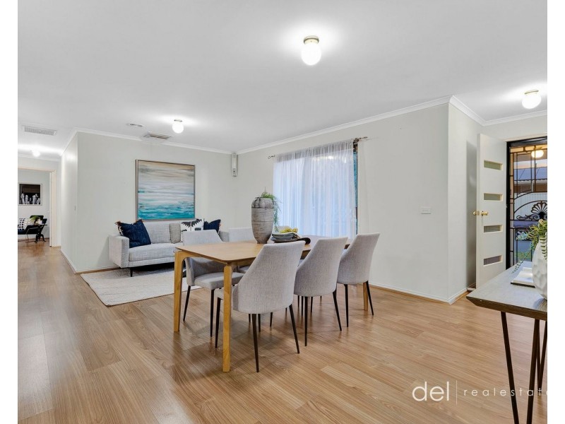 6 Tulsk Close, Hampton Park VIC 3976