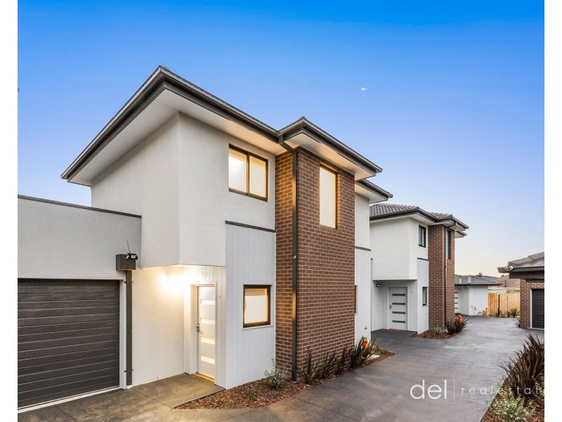 2/17 Menzies Avenue, Dandenong North VIC 3175