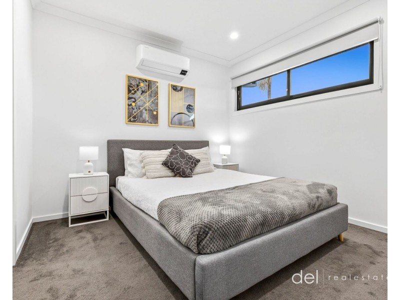 2/17 Menzies Avenue, Dandenong North VIC 3175