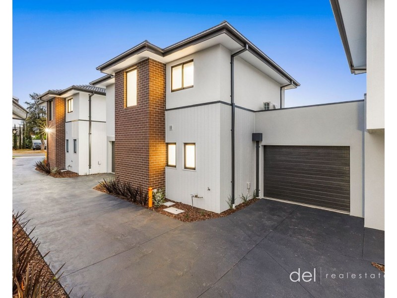 2/17 Menzies Avenue, Dandenong North VIC 3175