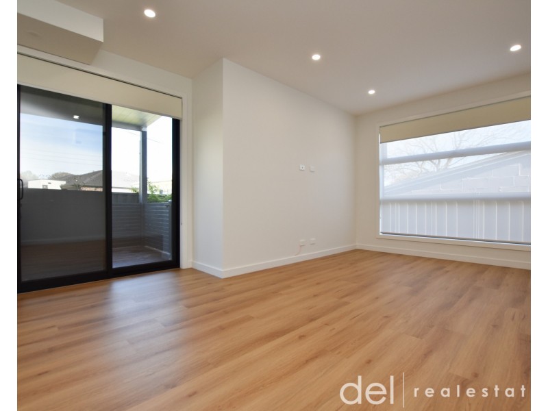 2c Apple Court, Doveton VIC 3177