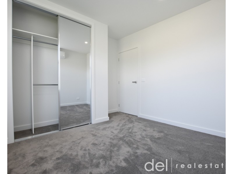 2c Apple Court, Doveton VIC 3177