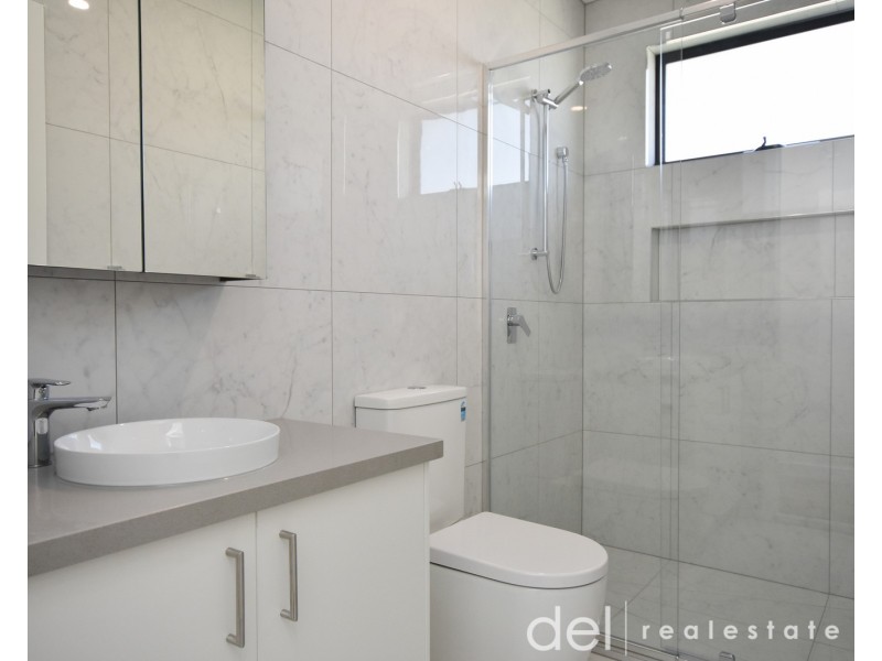 2c Apple Court, Doveton VIC 3177