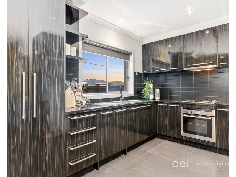 1/10 Bloomfield Road, Noble Park VIC 3174