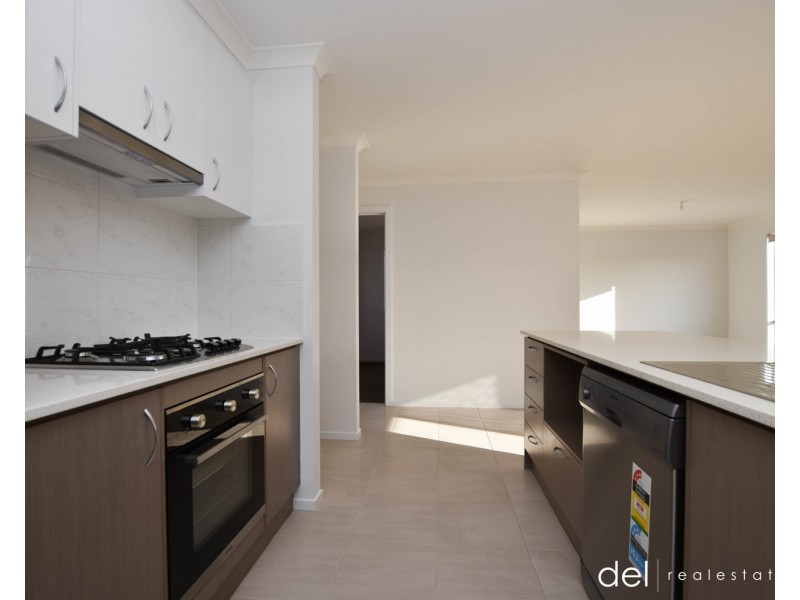 30 Catees Street, Clyde VIC 3978