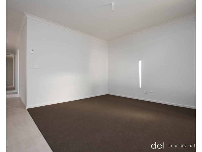 30 Catees Street, Clyde VIC 3978