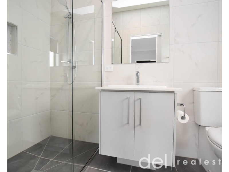 86 Bourbon Road, Cranbourne East VIC 3977