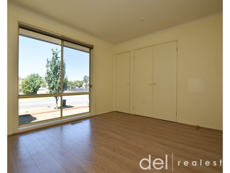 43 Gleneagles Drive, Endeavour Hills VIC 3802