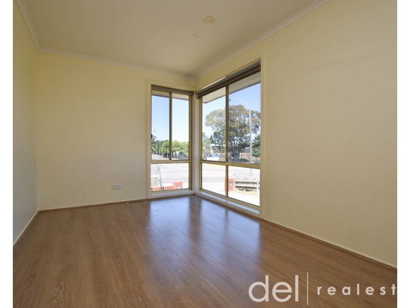 43 Gleneagles Drive, Endeavour Hills VIC 3802