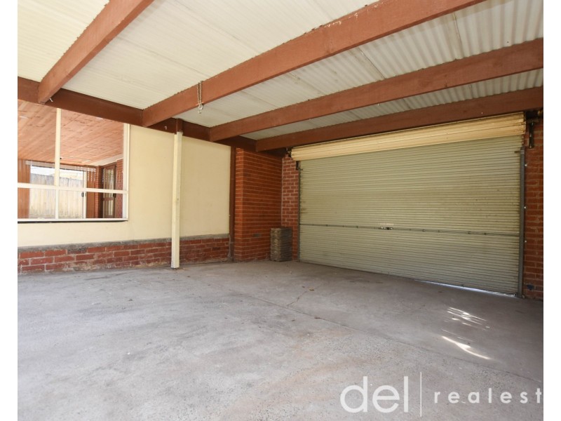 43 Gleneagles Drive, Endeavour Hills VIC 3802