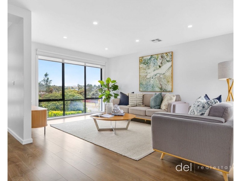 2 Peckover Court, Endeavour Hills VIC 3802