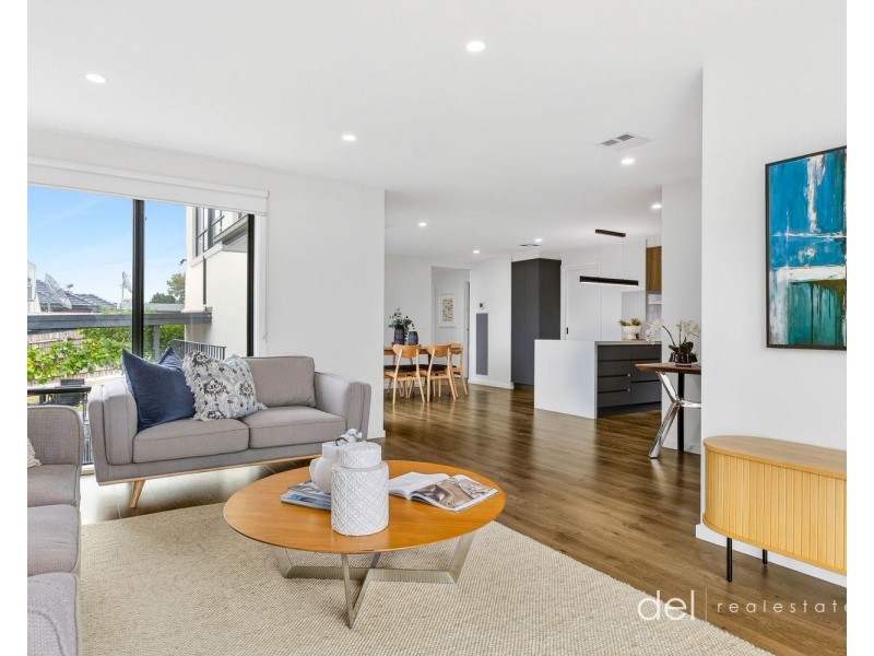 2 Peckover Court, Endeavour Hills VIC 3802