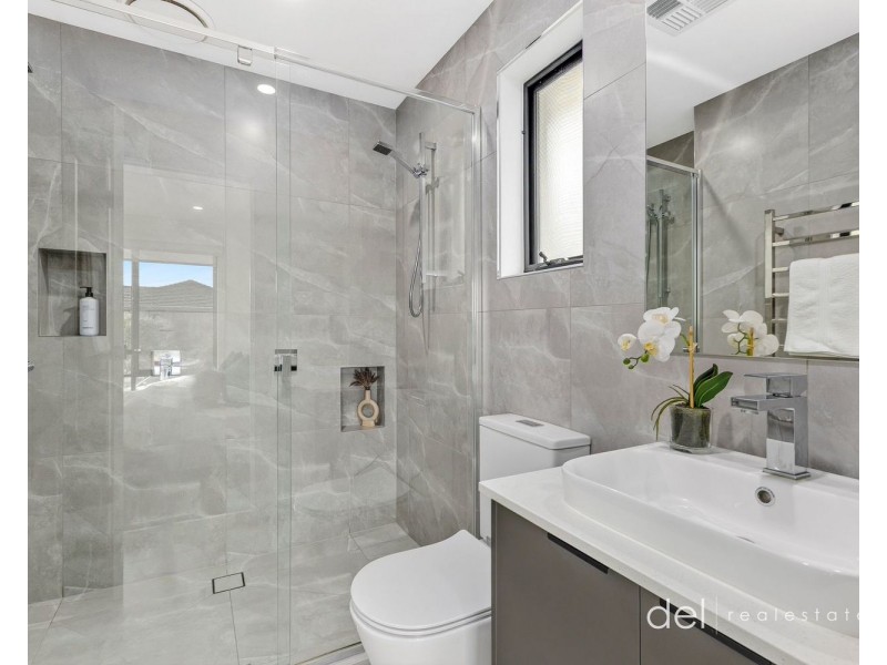 2 Peckover Court, Endeavour Hills VIC 3802