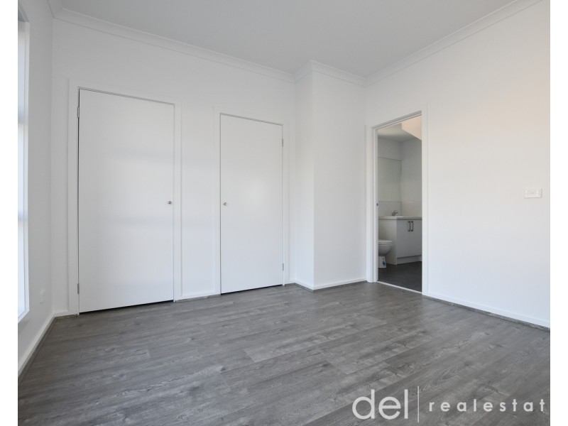 1/35 Ti Tree Drive, Doveton VIC 3177