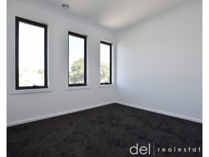 1/35 Ti Tree Drive, Doveton VIC 3177
