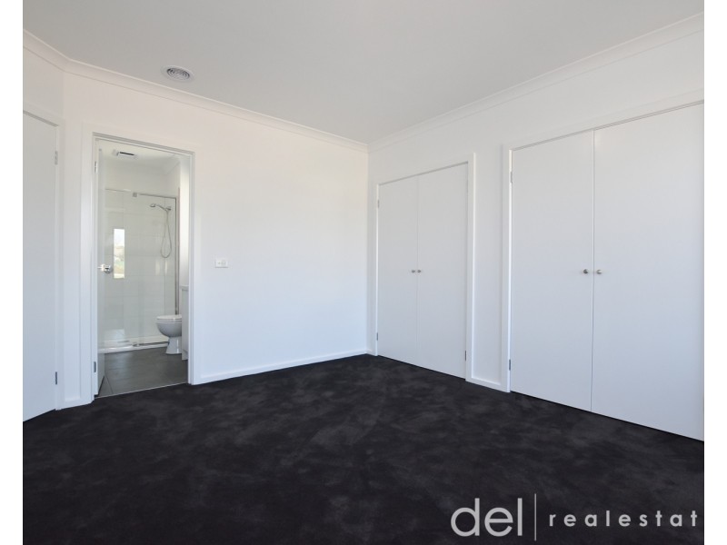 1/35 Ti Tree Drive, Doveton VIC 3177
