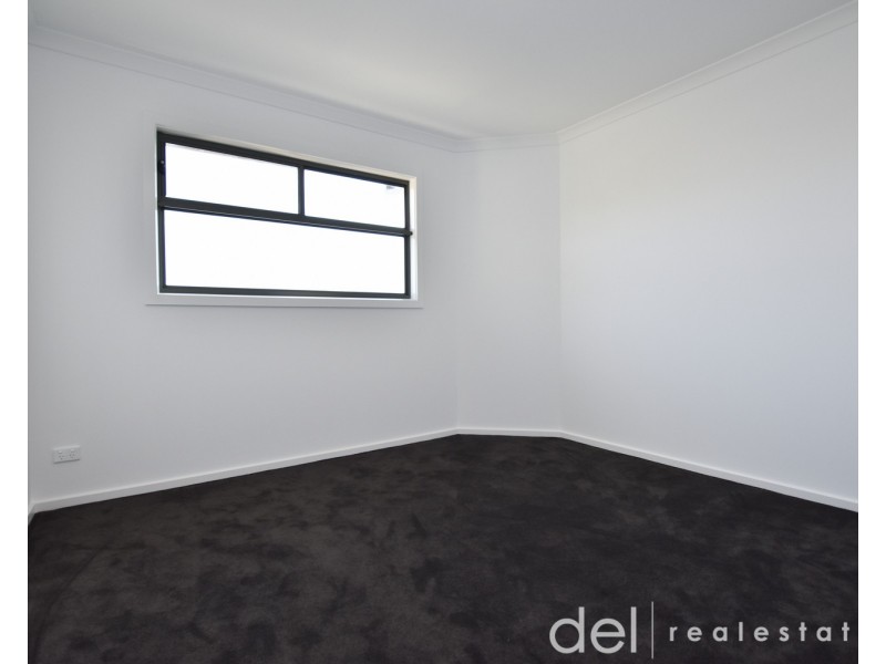 1/35 Ti Tree Drive, Doveton VIC 3177