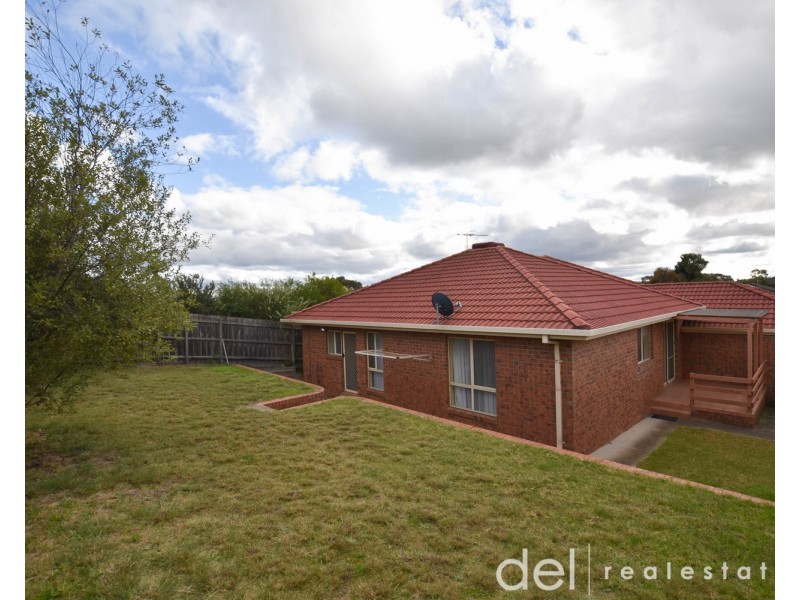 7 Lucy Place, Carrum Downs VIC 3201