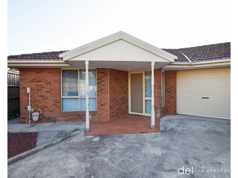4/2 Birch Avenue, Dandenong North VIC 3175
