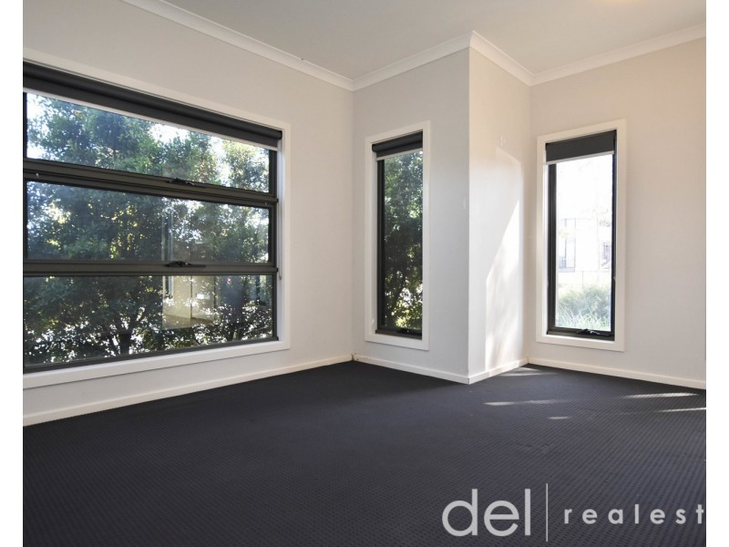 59 Eliburn Drive, Cranbourne East VIC 3977