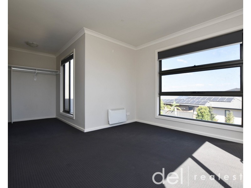 59 Eliburn Drive, Cranbourne East VIC 3977