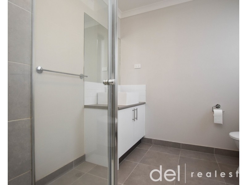 59 Eliburn Drive, Cranbourne East VIC 3977