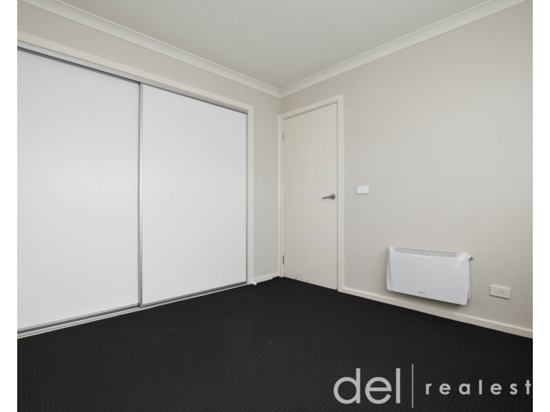 59 Eliburn Drive, Cranbourne East VIC 3977