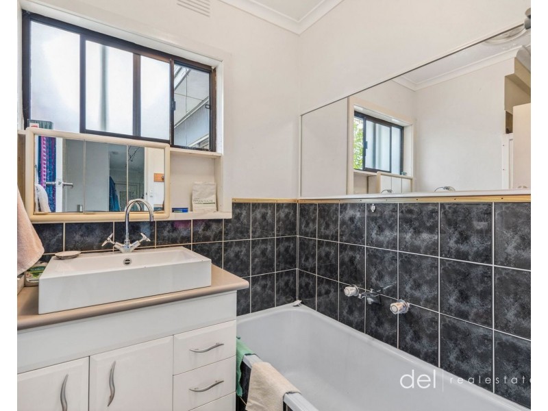 1 Lilac Avenue, Dandenong North VIC 3175