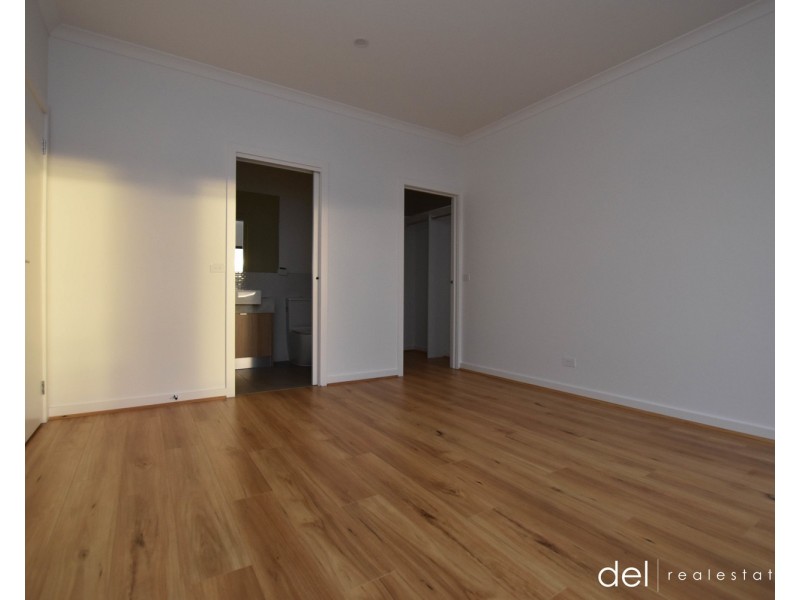 24 Campbell Drive, Hampton Park VIC 3976