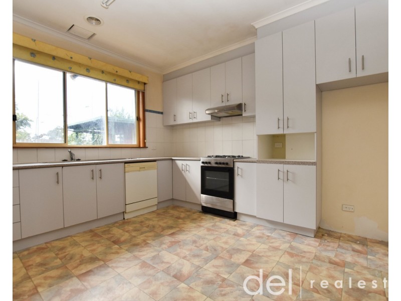 13 Oswald Street, Dandenong VIC 3175