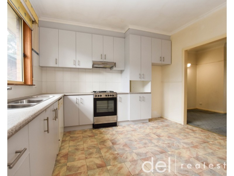 13 Oswald Street, Dandenong VIC 3175