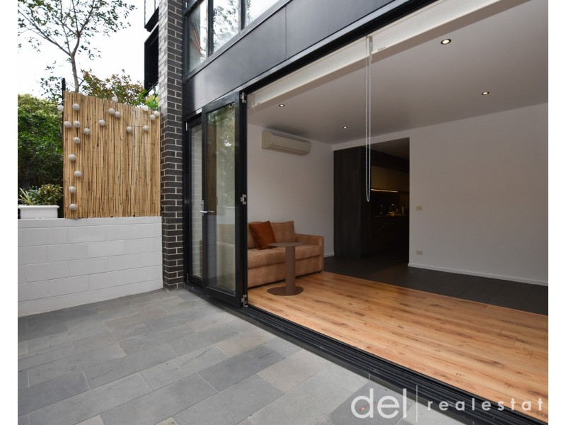 1/17 Ellesmere Road, Windsor VIC 3181