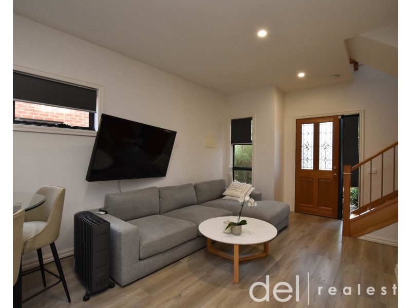 1/2 Roberts Street, Noble Park VIC 3174