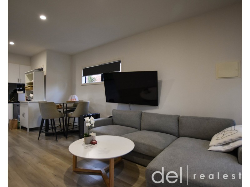 1/2 Roberts Street, Noble Park VIC 3174