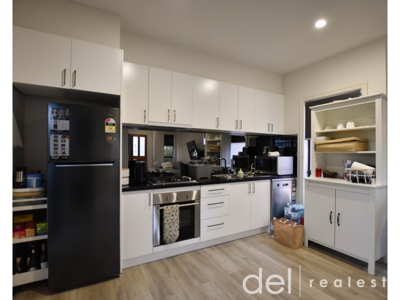 1/2 Roberts Street, Noble Park VIC 3174