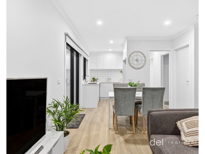 1/17 Menzies Avenue, Dandenong North VIC 3175