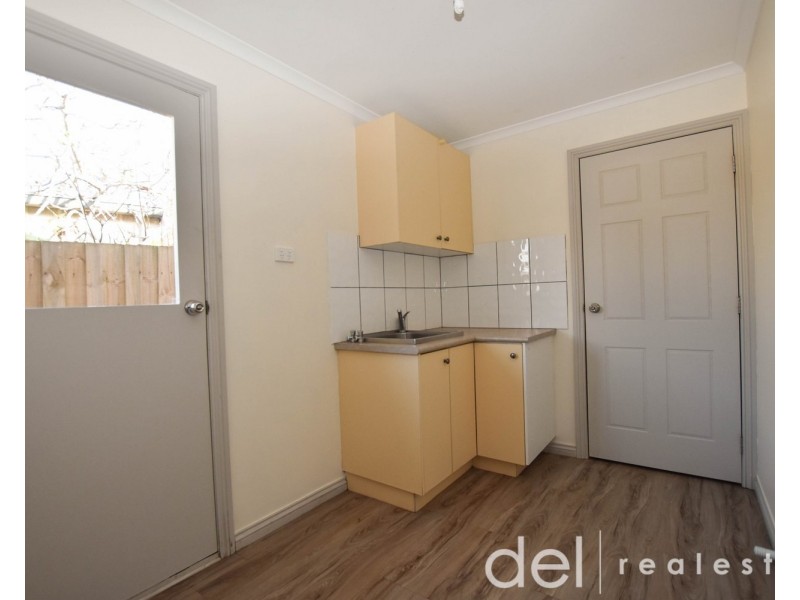 2/28 Fifth Avenue, Dandenong VIC 3175