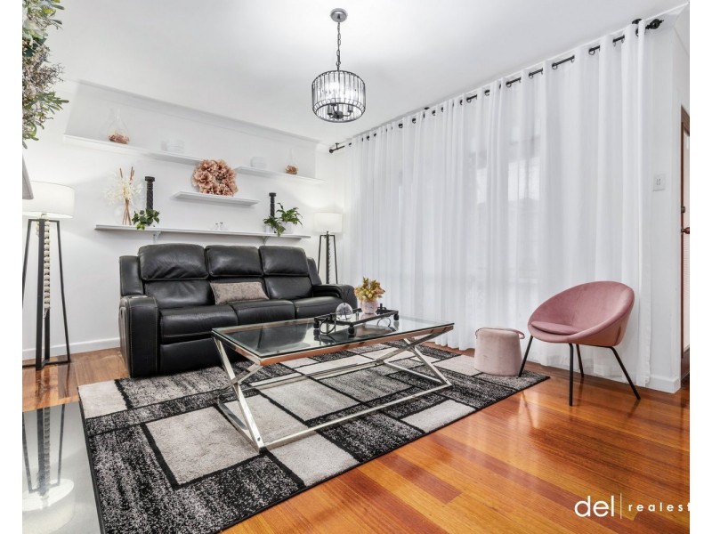 6 Leeside Street, Dandenong North VIC 3175