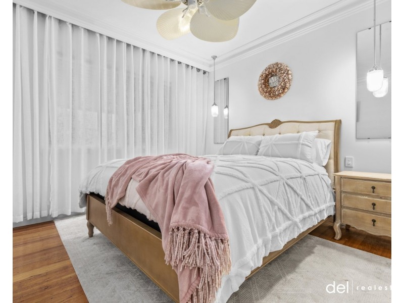 6 Leeside Street, Dandenong North VIC 3175