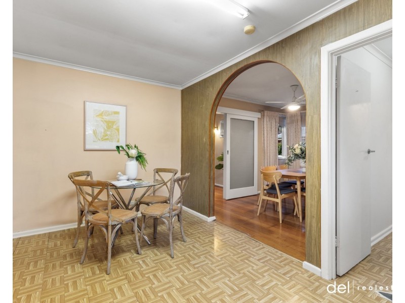 56 Shalimar Crescent, Dandenong North VIC 3175