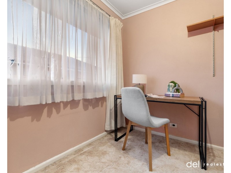 56 Shalimar Crescent, Dandenong North VIC 3175