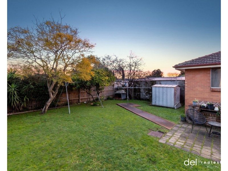 56 Shalimar Crescent, Dandenong North VIC 3175