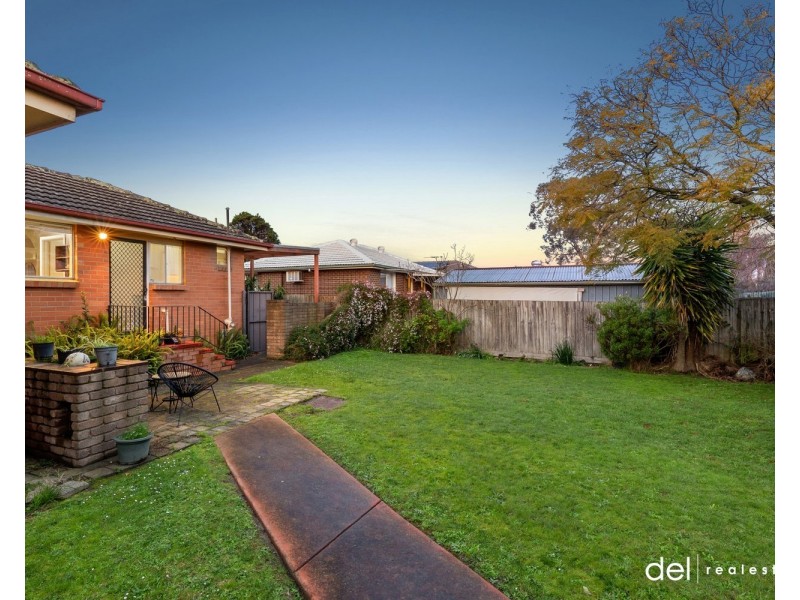 56 Shalimar Crescent, Dandenong North VIC 3175