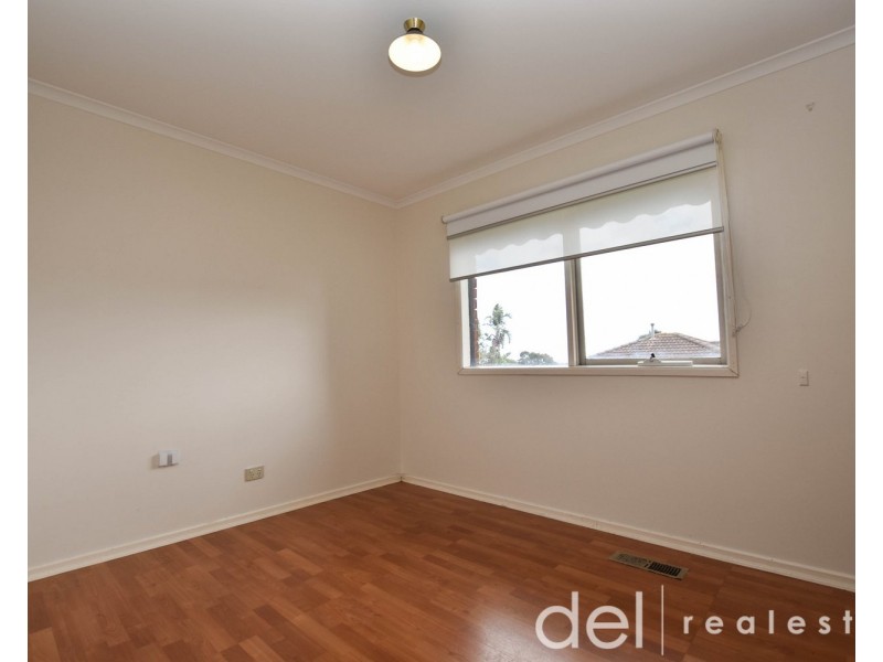 9 Showjump Crescent, Endeavour Hills VIC 3802