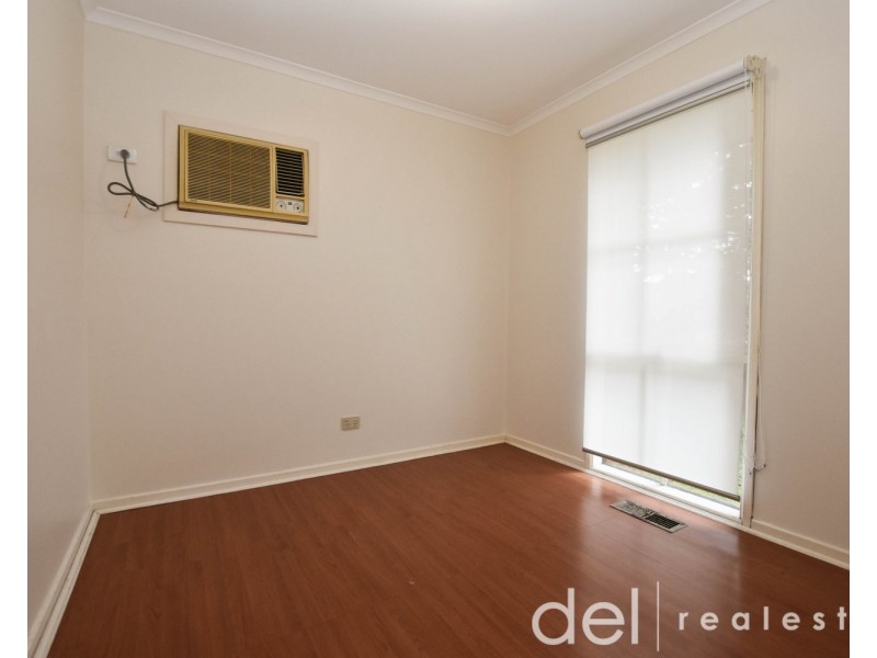 9 Showjump Crescent, Endeavour Hills VIC 3802