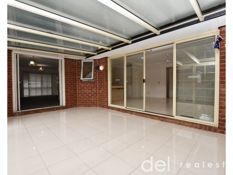 9 Showjump Crescent, Endeavour Hills VIC 3802