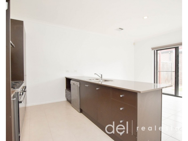 52 Everitt Street, Dandenong VIC 3175
